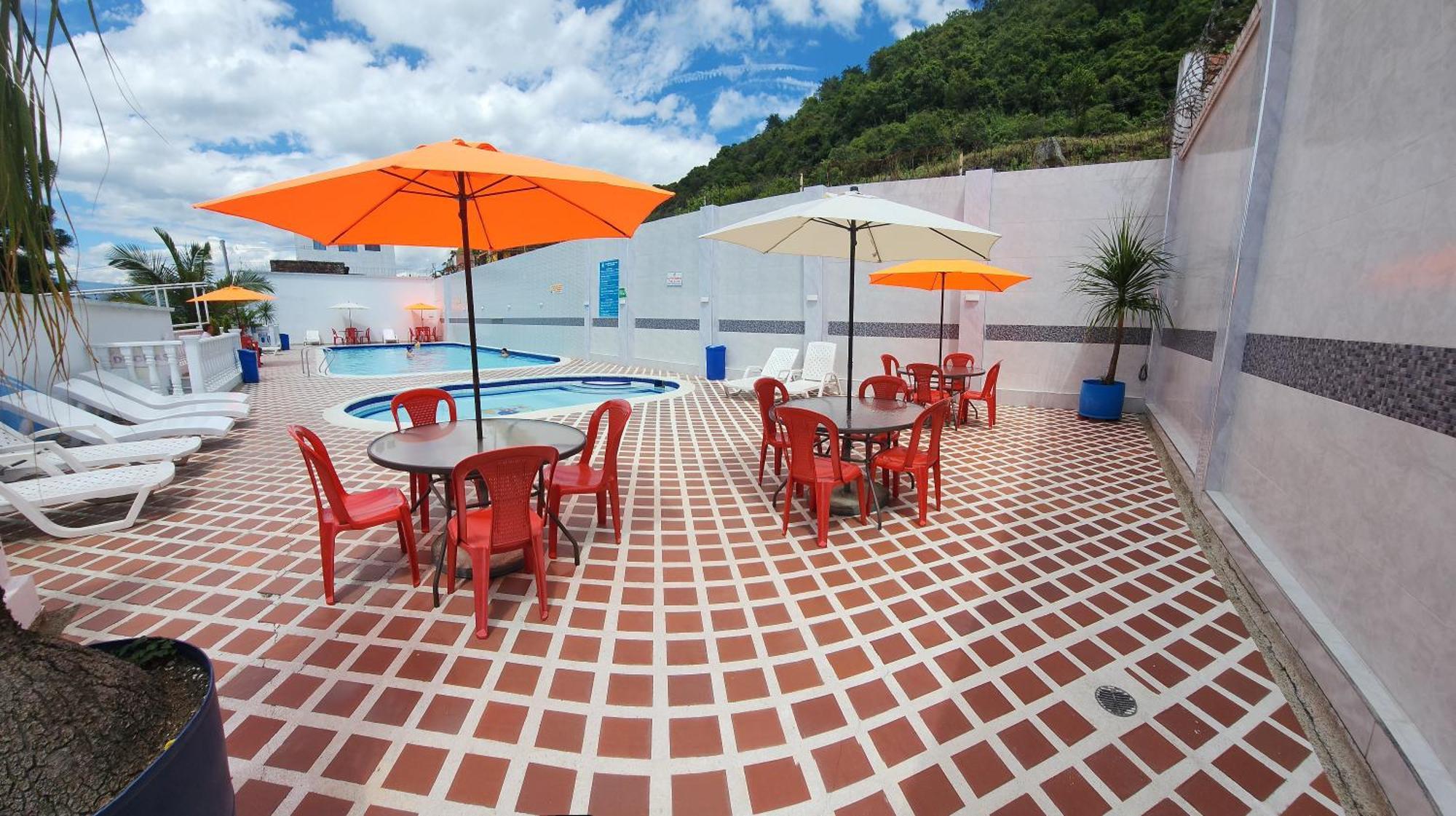 Hotel Emperador Barbosa  Exterior foto